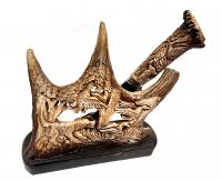 Подарочная композиция на подставке из кости: нож Корсар дамаск, рукоять литьё и ажурная резная кость 