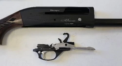 Ружьё Bronco  орех, инерционное, 5д.н., мушка Truglo, 4+1п., вес 3.1кг  L= 760мм, кал. 12*76