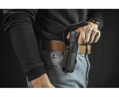 Фонарь тактический Armytek Viking Белый / 2500 лм / 300 м / 11°:76° / 1x18650 или 2xCR123A (F01802C)