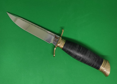 Нож Финка НКВД сталь N690, рукоять наборная кожа, литьё латунь