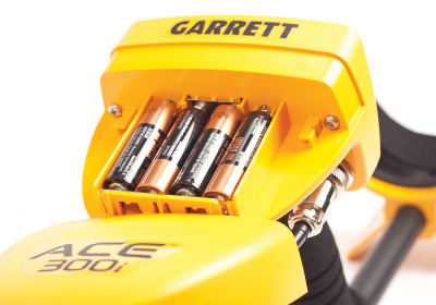 Металлоискатель Garrett ACE 300i # 1141850 RUS - катушка 7''x10'', 5 режимов поиска.