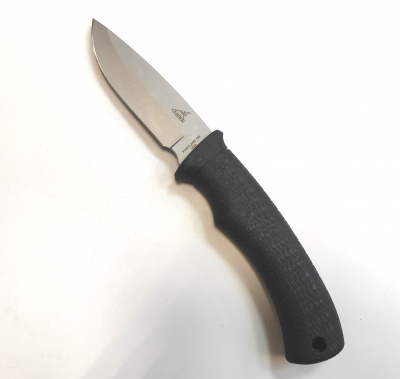 Нож охотничий Gerber G06904 сталь 420HC, рукоять SoftGrip с текстурой Gator, клинок 10,2 см