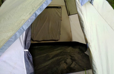 Палатка двухместная Indiana Lagos-2 (230х220х110 см, 2 тамбура, 2 входа, антимоскит.)