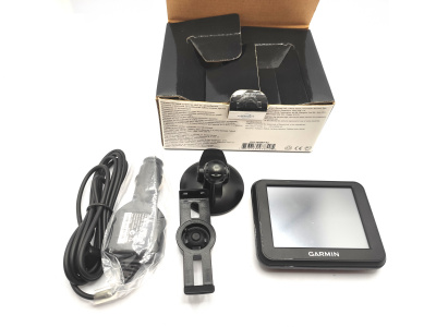 Портативный навигатор Garmin NUVI 30 Russia (010-00989-42)