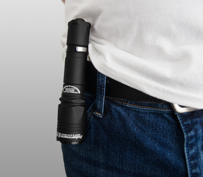 Фонарь тактический Armytek Dobermann XP-E2 Green - Зелёный свет  / 240 лм ( до 250 метров) / 5°:40° / 1x18650 или 2xCR123A