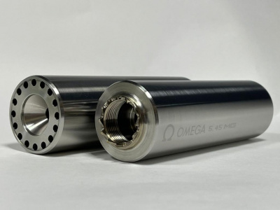 Газоразгруженный закрытый ДТК MG Ultra проточного типа OMEGA-5 для АК-74/АК-105/АК-200 кал.5,45 - нерж., L-160мм, п/п d-45мм, консол. размещ. 24х1,5R усилен.зубчат.трещотка 