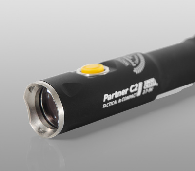 Фонарь Armytek Partner C2 Pro v3  XHP35 (Теплый свет) (11452)