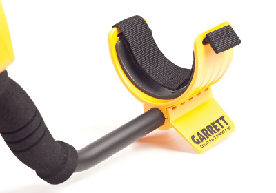 Металлоискатель Garrett ACE 300i # 1141850 RUS - катушка 7''x10'', 5 режимов поиска.