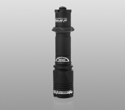 Фонарь тактический Armytek Dobermann XP-E2 Green - Зелёный свет  / 240 лм ( до 250 метров) / 5°:40° / 1x18650 или 2xCR123A