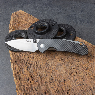 Нож складной Ruike P671-CB сталь Sandvik 14C28N, рукоять Carbon Fiber/G10, Liner-Lock