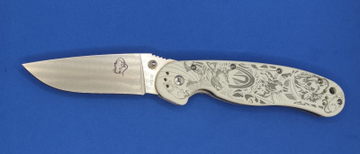 Нож складной Steel Claw "Rat01-2" сталь VG10, рукоять G10  принт на белом, замок Liner Lock