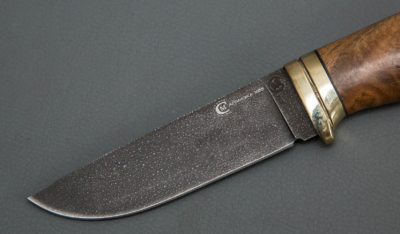 Нож Егерь алмазная сталь ХВ-5, рукоять стабилизированный кап ореха, притин мельхиор (66001)